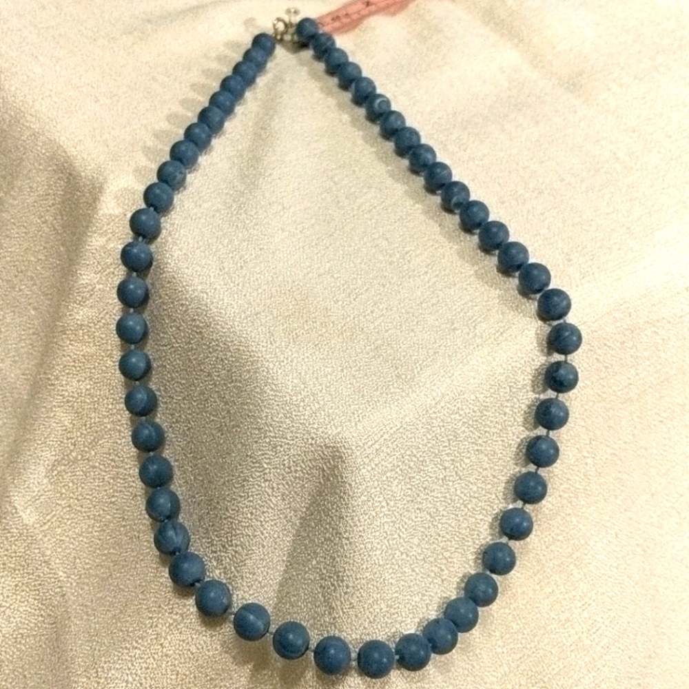 Vintage blue bead necklace